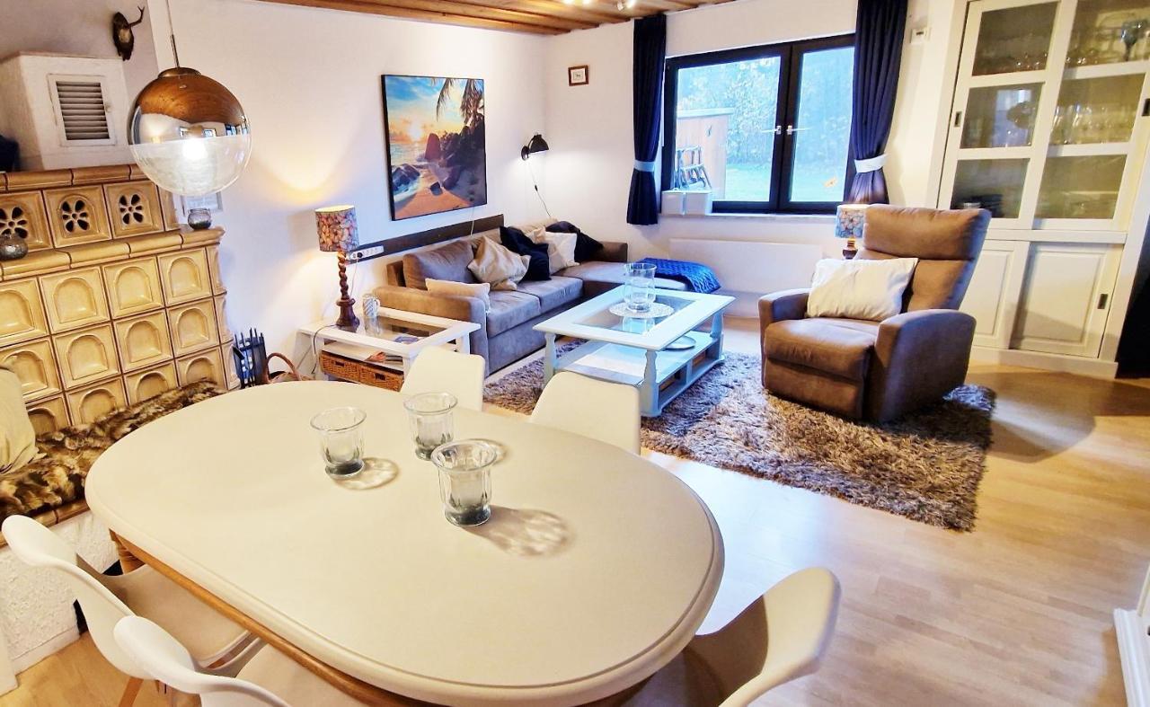Bungalow Direkt Am See, Mit Eigenem Boot Родинг Екстериор снимка