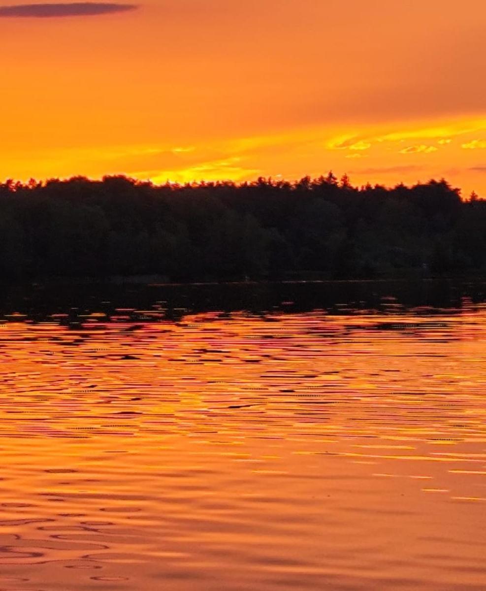 Bungalow Direkt Am See, Mit Eigenem Boot Родинг Екстериор снимка